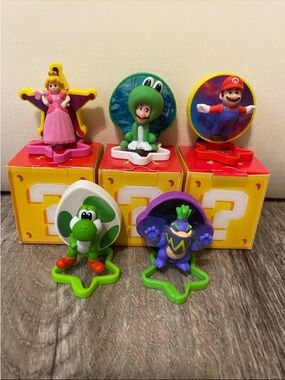BRAND NEW LOT OF 5 McDonald’s Mario Galaxy Toys.. 1,2,4,5,6